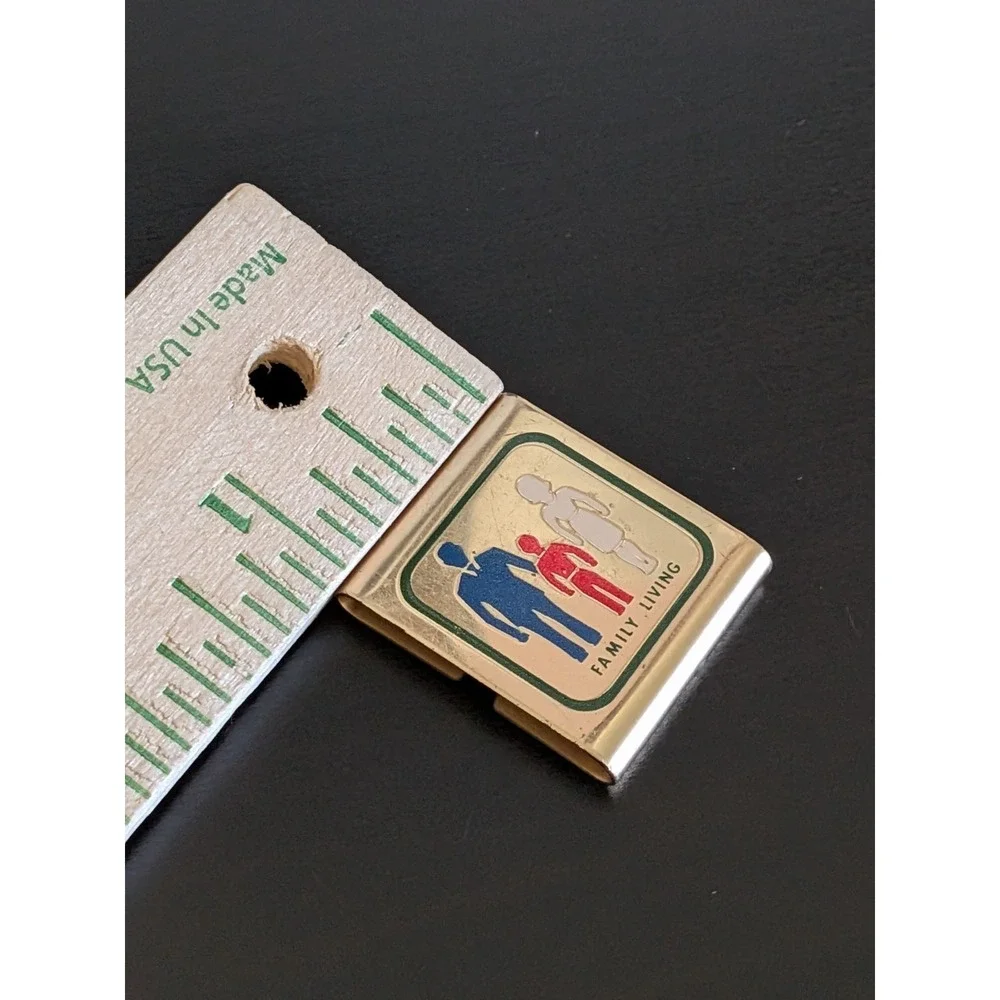Vintage Boy Scout Belt‎ Loop Family Living Award Metal Medal